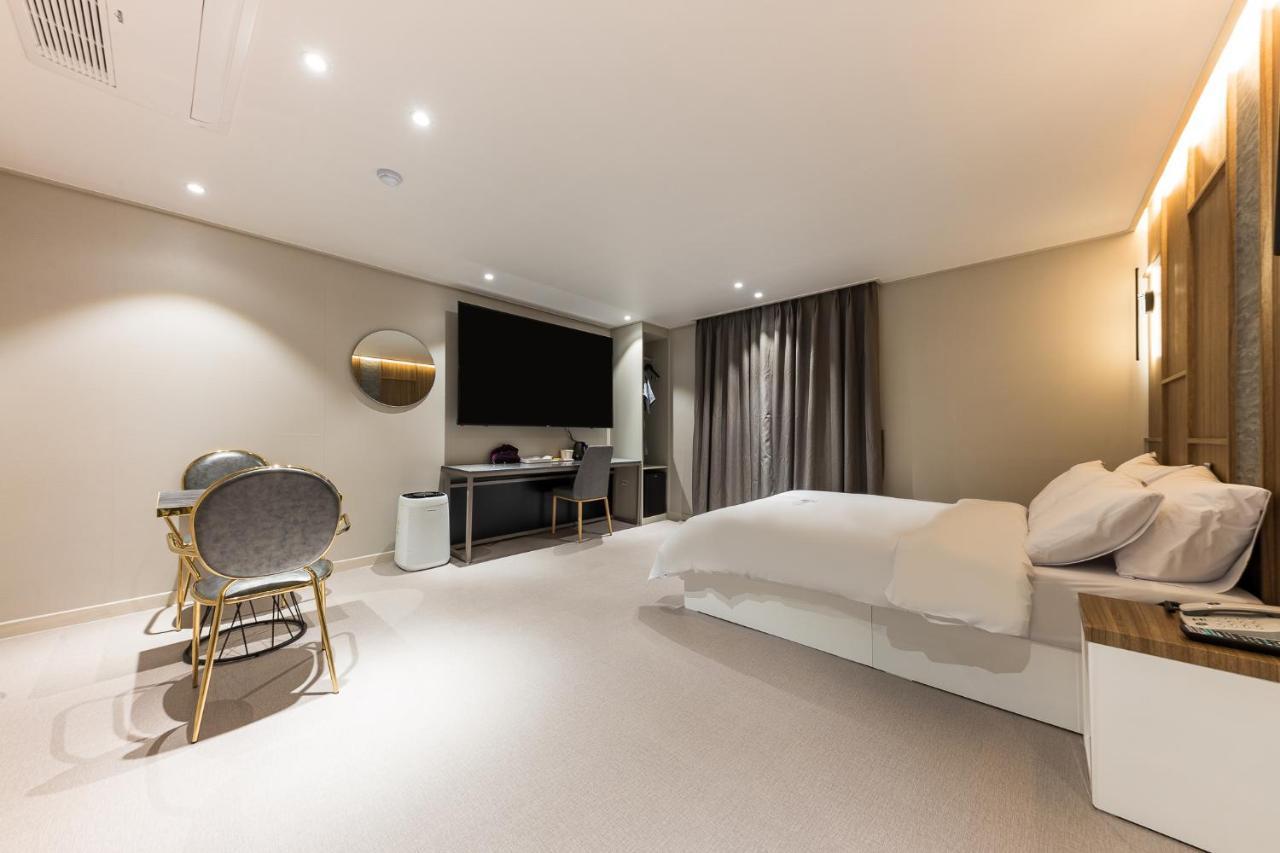 Hotel Lium Cheonan Eksteriør billede