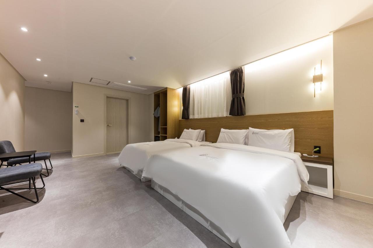 Hotel Lium Cheonan Eksteriør billede